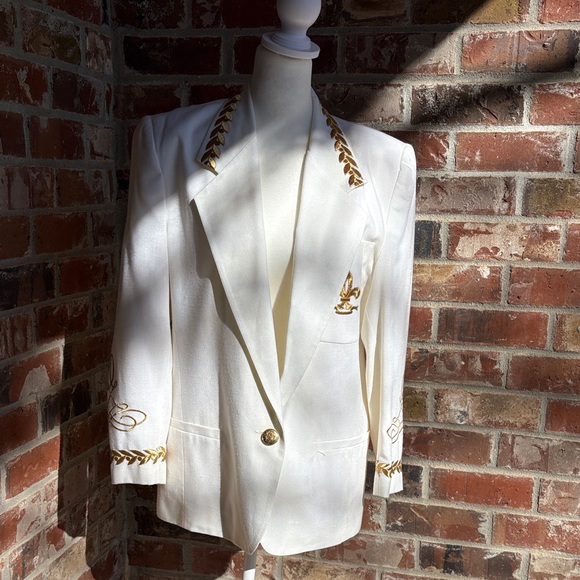 Elegant White Blazer with Gold Accents made USAP/S size